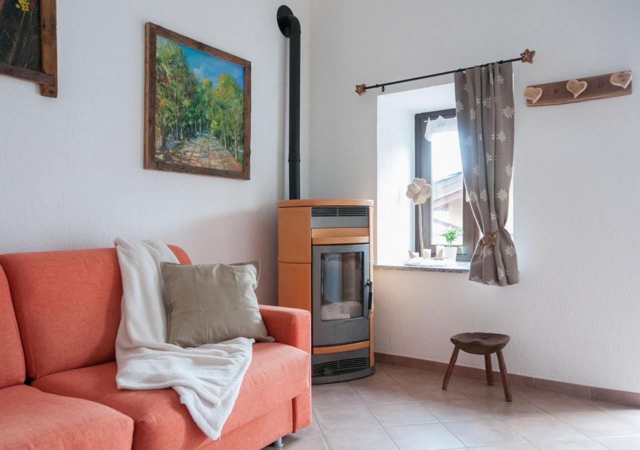 Maison Mey - Cir Vda Gignod 008 Аоста Екстериор снимка