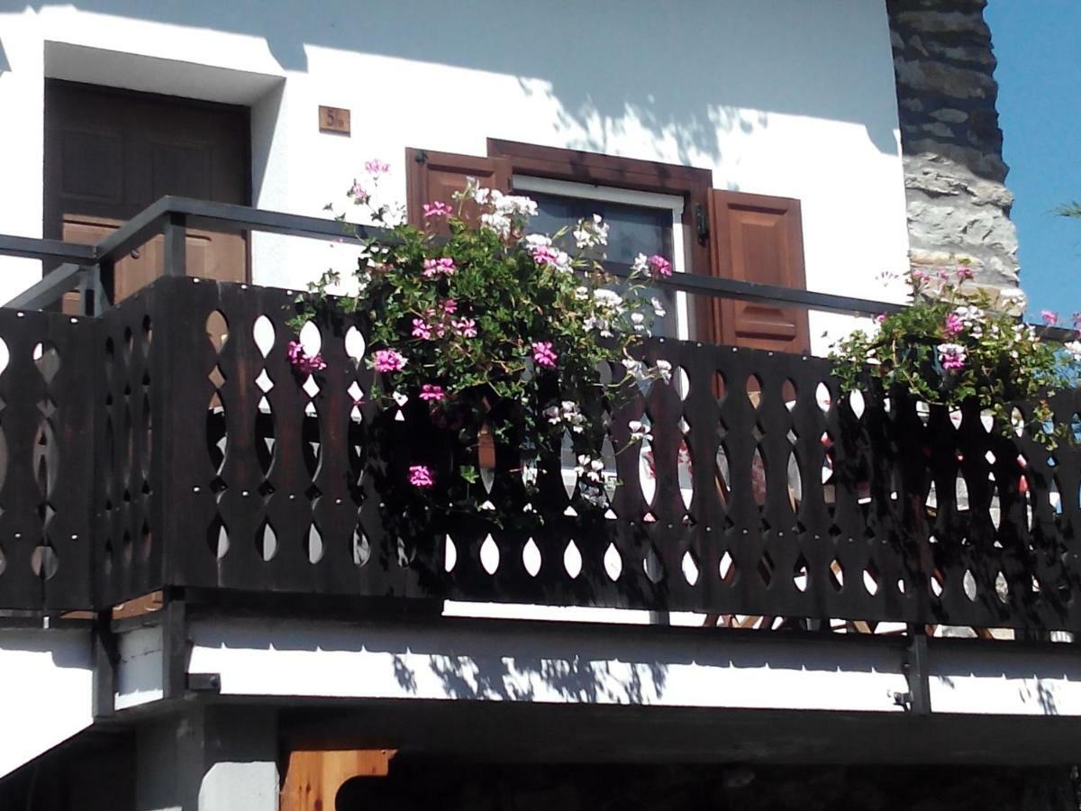 Maison Mey - Cir Vda Gignod 008 Аоста Екстериор снимка